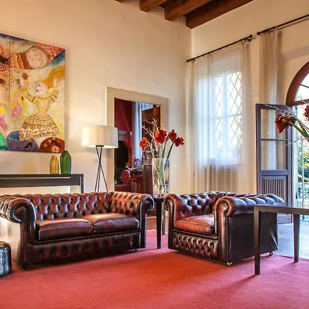 לינה וארוחת בוקר Relais Ormaneto 4*